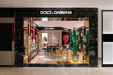 Dolce&Gabbana® Official Store: Fashion, Beauty, Casa.